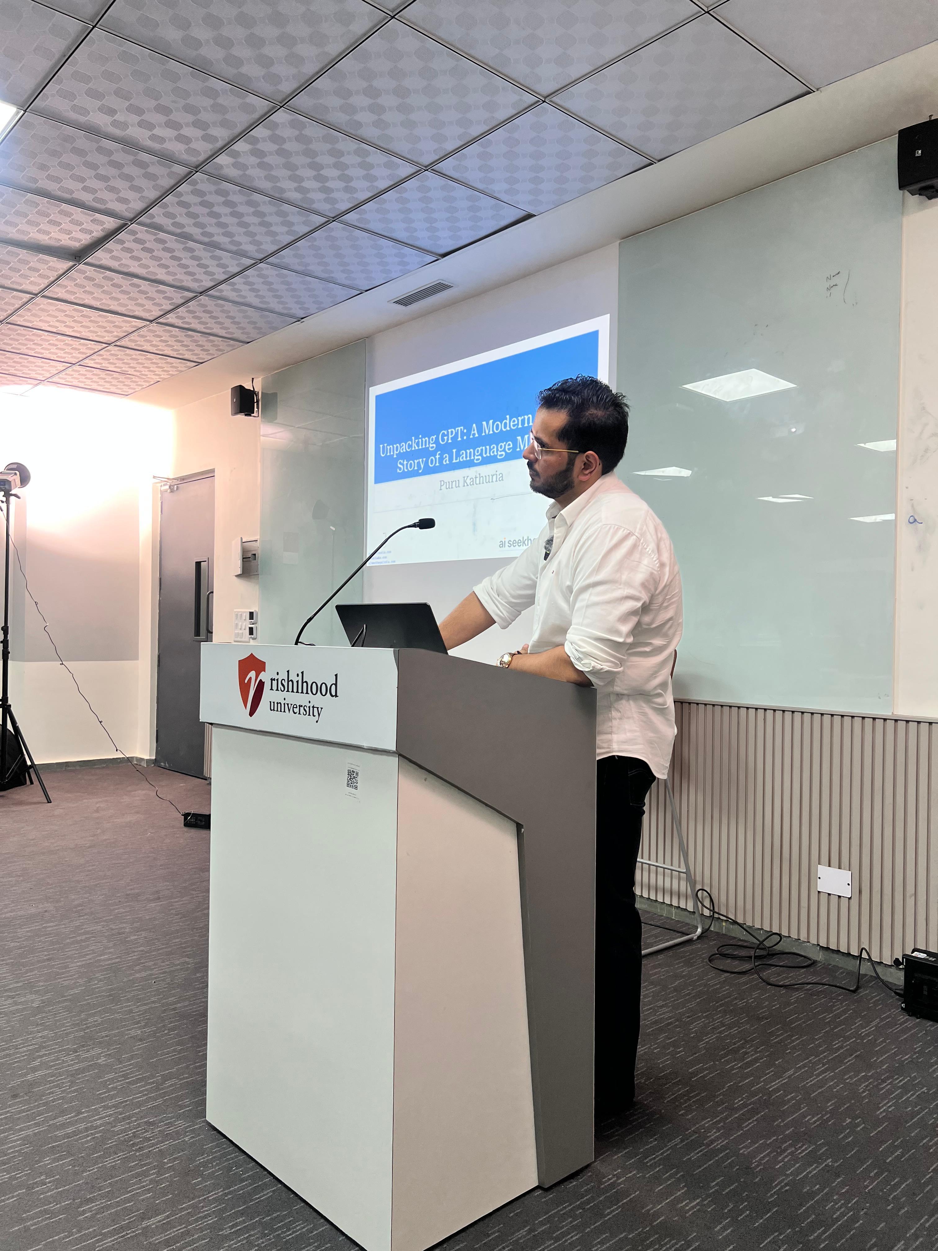 Puru Kathuria delivering the "Unpacking GPT" lecture at Rishihood University